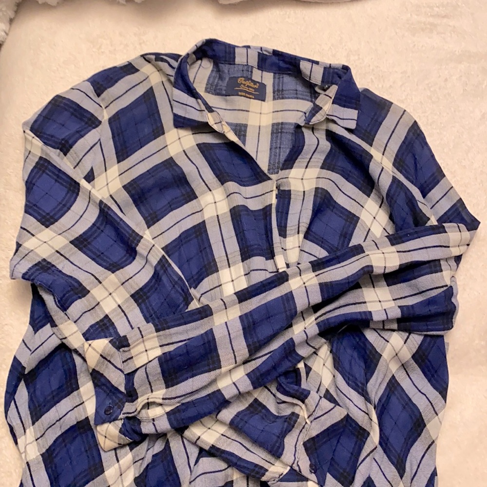 Plaid blue top